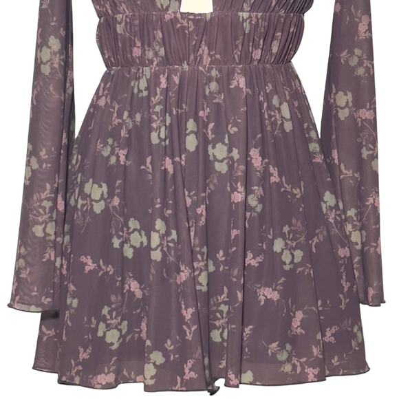 UO Diana Ruched Cutout Romper S Fairycore - Picture 7 of 11